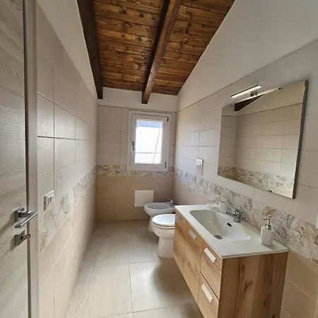 Mare Fuori Pensión 3*